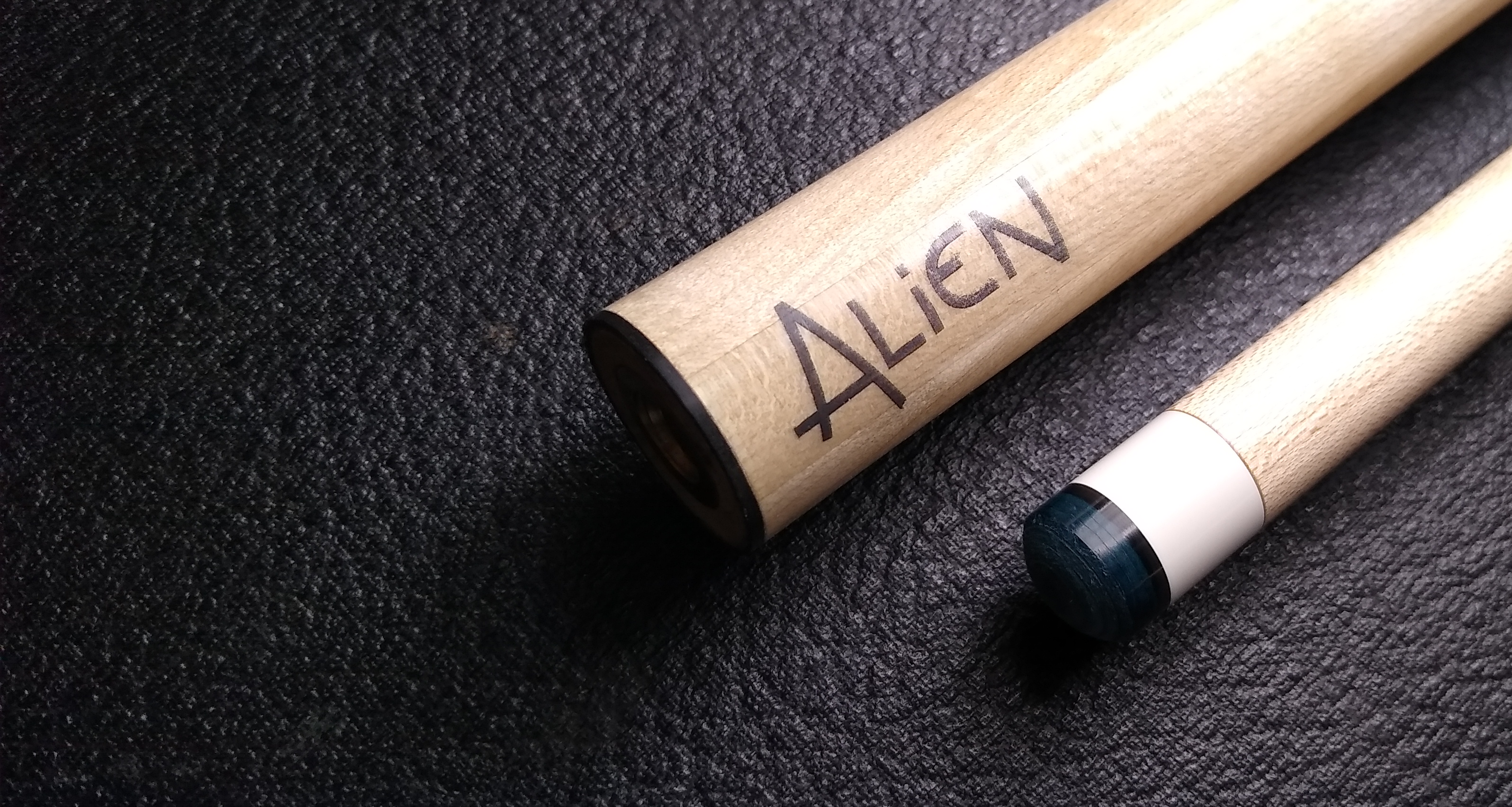 Halcyon Cues Alien Cue with Low Deflection Shaft